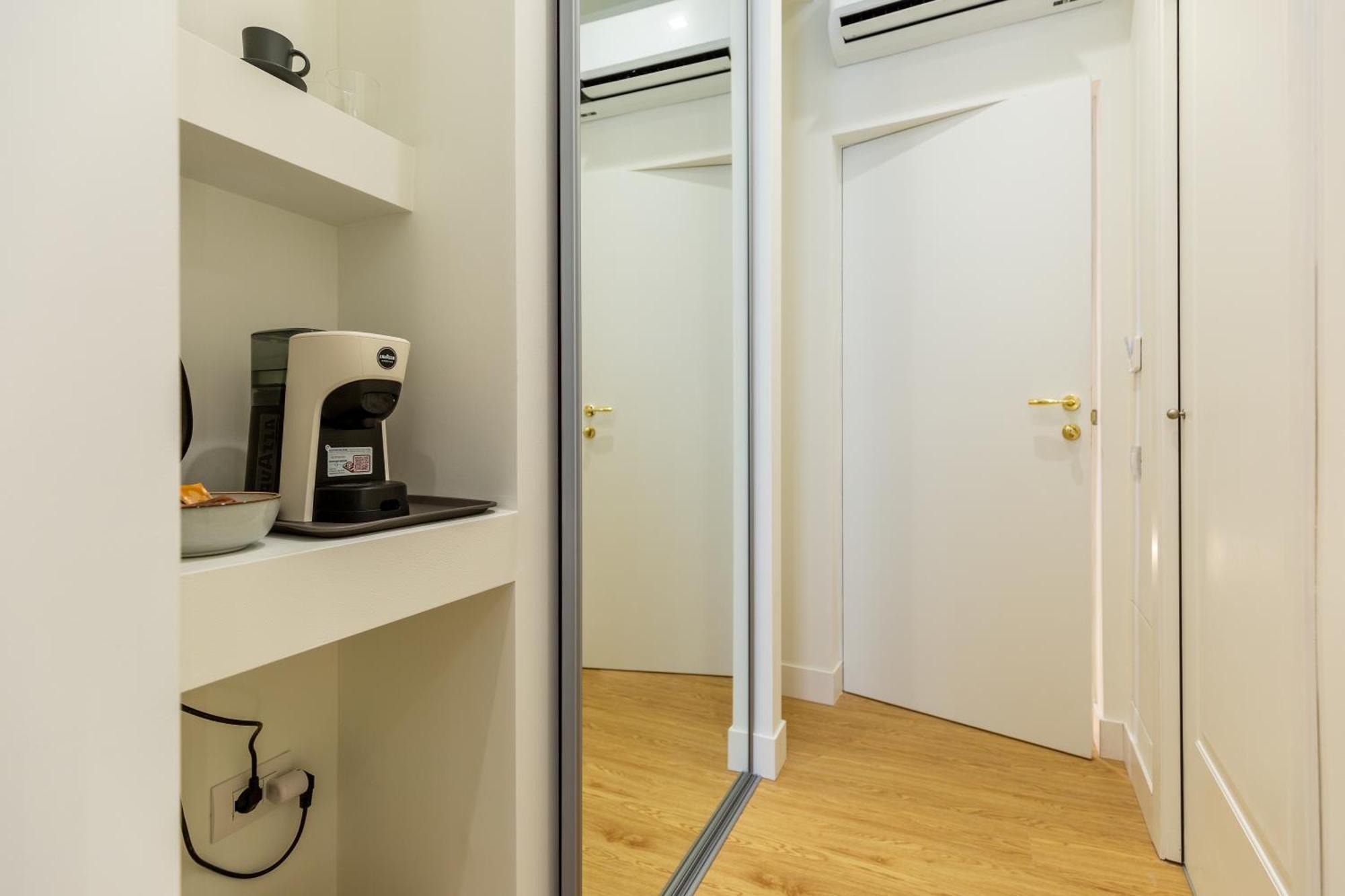 Casa Lounge Costituzione Hotell Cagliari Exteriör bild