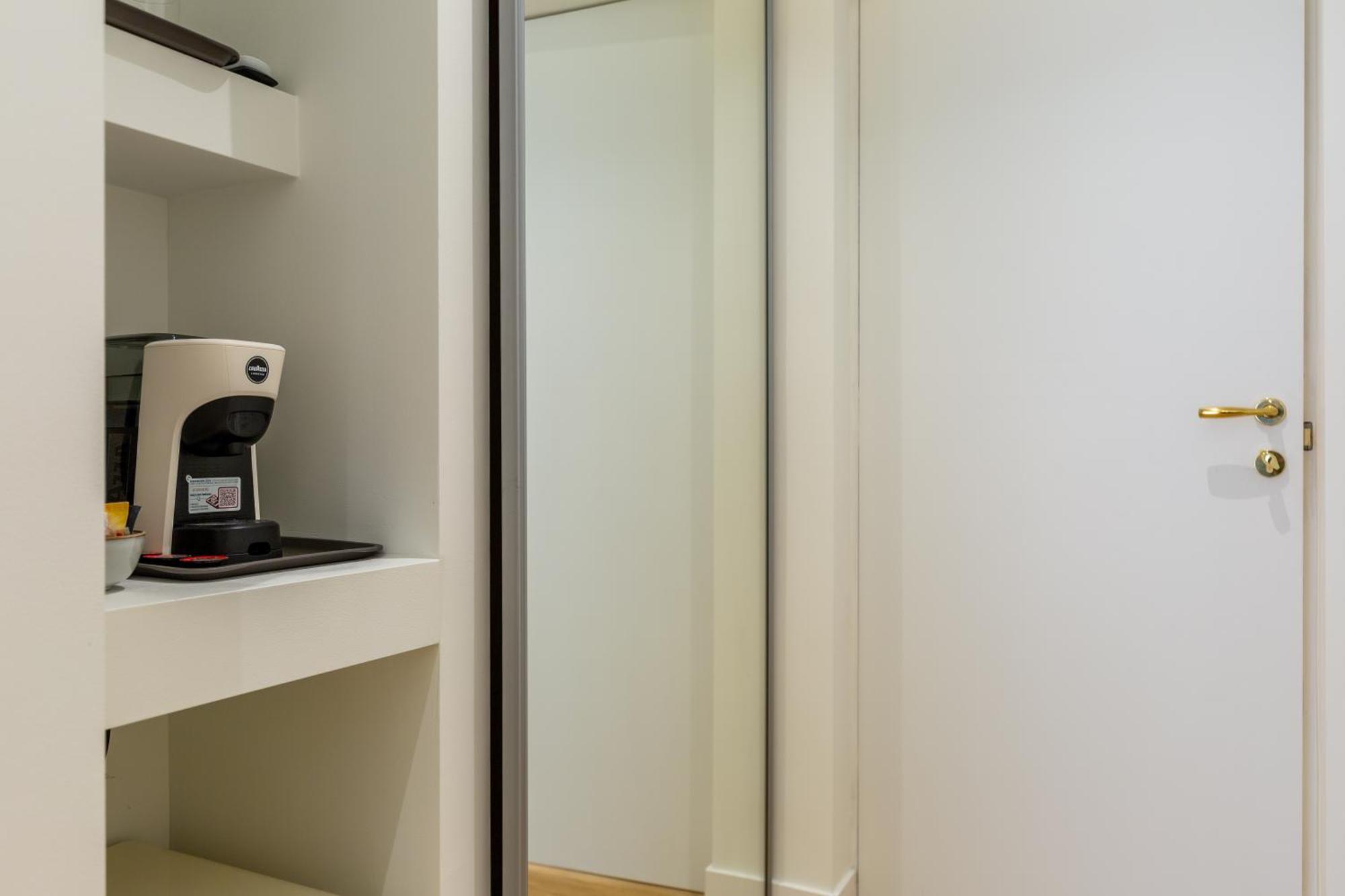 Casa Lounge Costituzione Hotell Cagliari Exteriör bild
