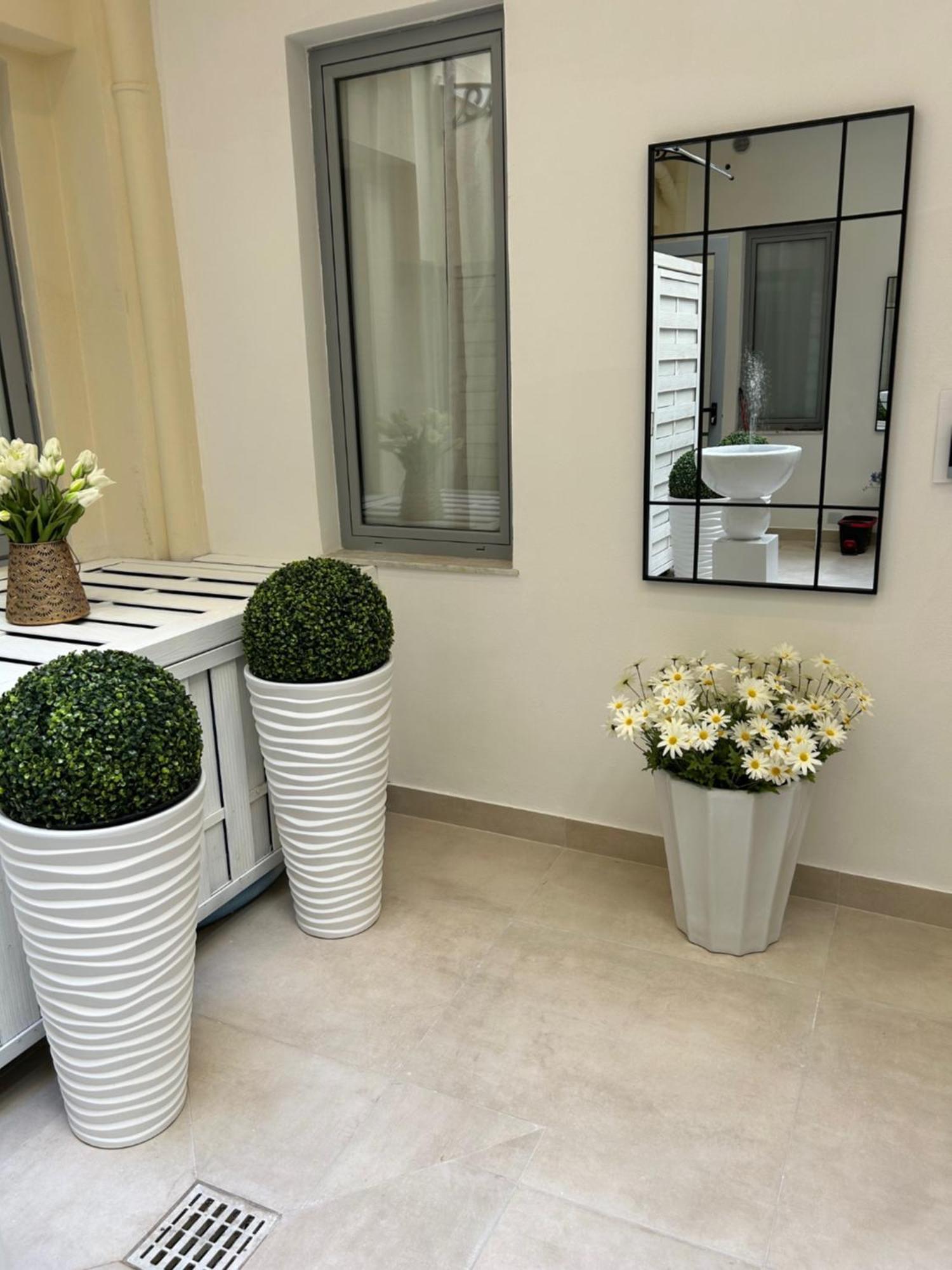 Casa Lounge Costituzione Hotell Cagliari Exteriör bild