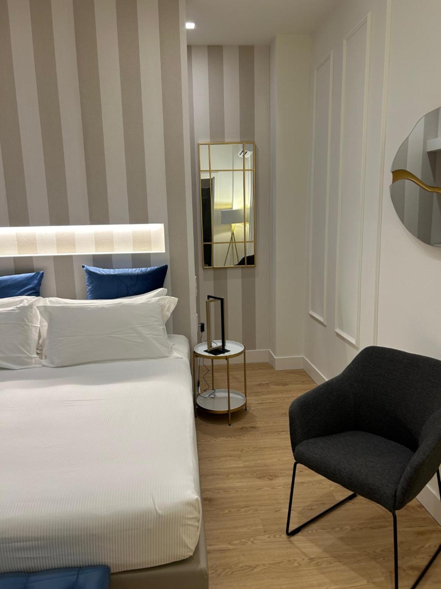 Casa Lounge Costituzione Hotell Cagliari Exteriör bild