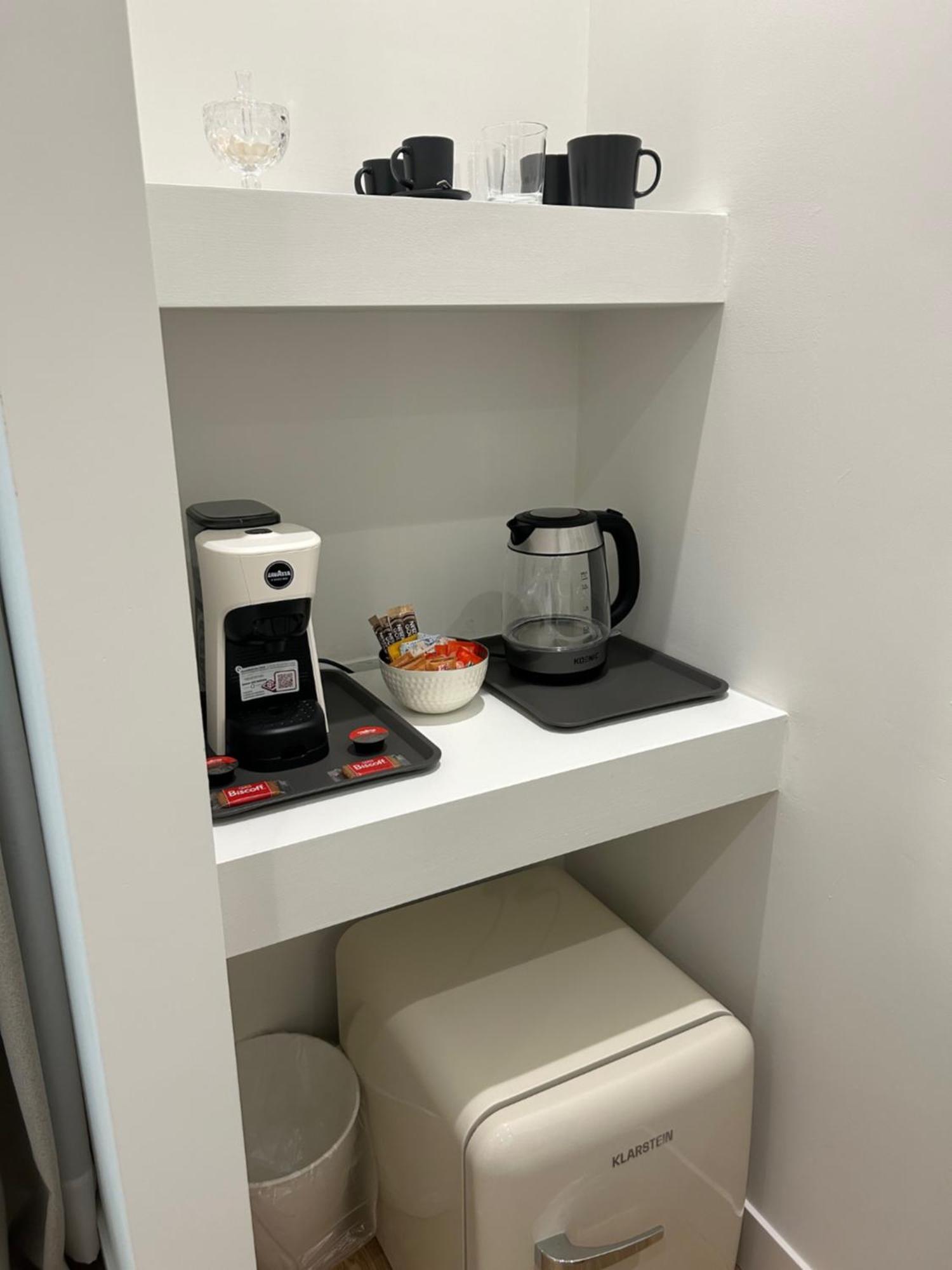 Casa Lounge Costituzione Hotell Cagliari Exteriör bild